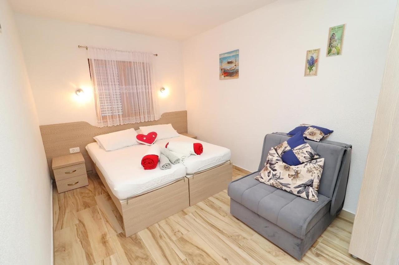 אורביץ Seaside Apartments Hrkac מראה חיצוני תמונה