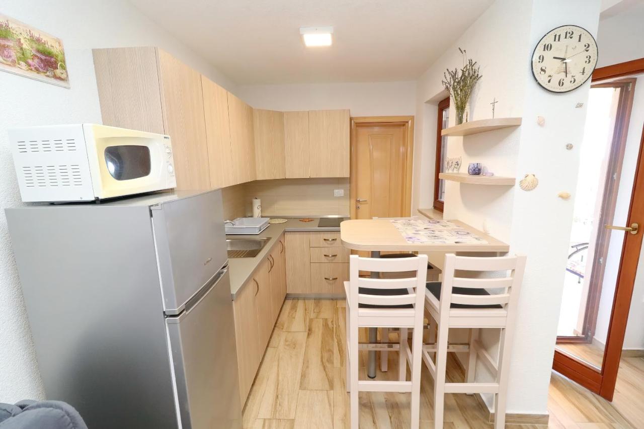אורביץ Seaside Apartments Hrkac מראה חיצוני תמונה