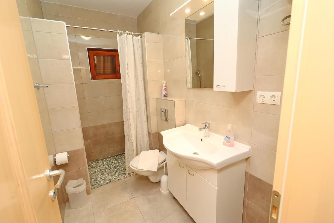 אורביץ Seaside Apartments Hrkac מראה חיצוני תמונה