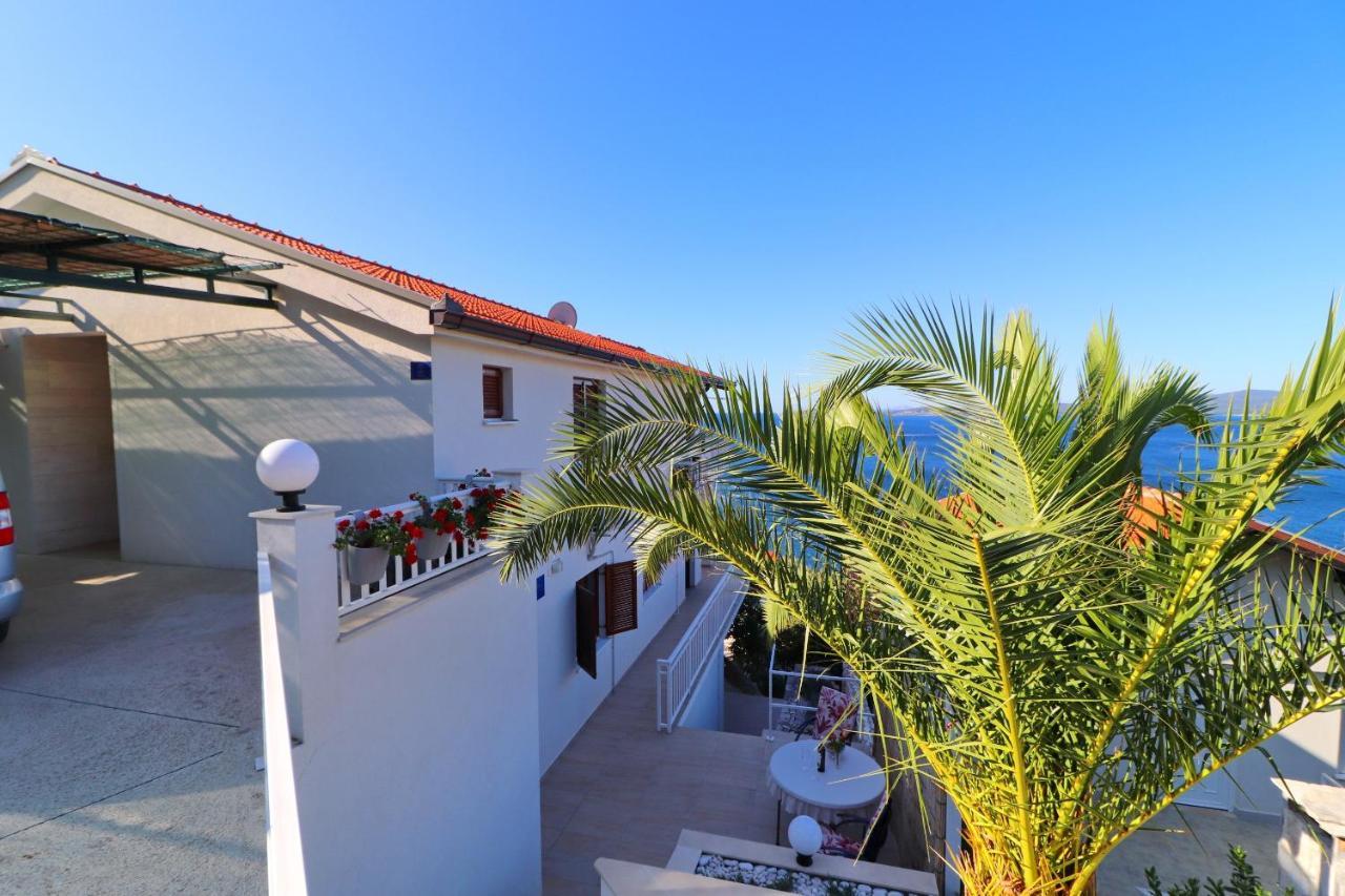 אורביץ Seaside Apartments Hrkac מראה חיצוני תמונה
